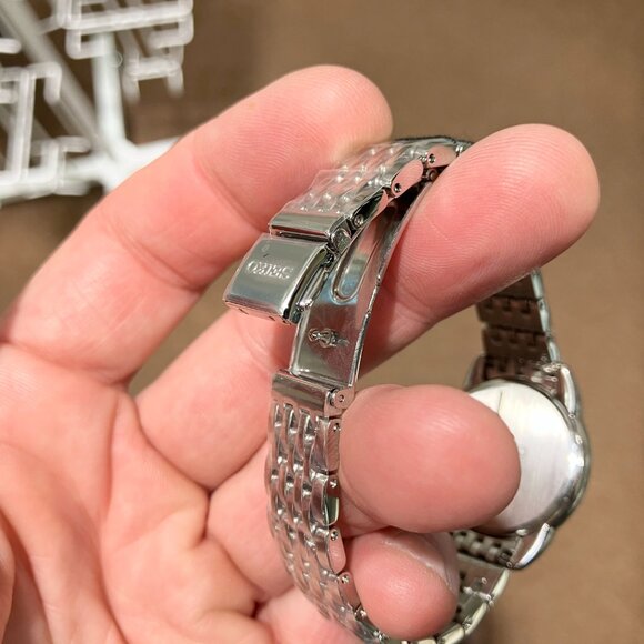 Seiko Women's Essential Collection Stainless Steel Watch - Picture 6 of 8